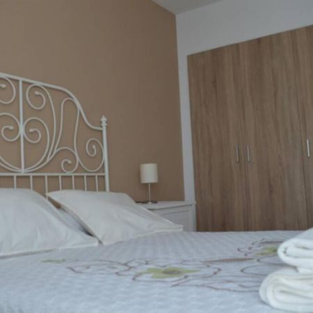 Apartamento Turistico Faro De Luno 圣维森特-德拉巴尔克拉 外观 照片